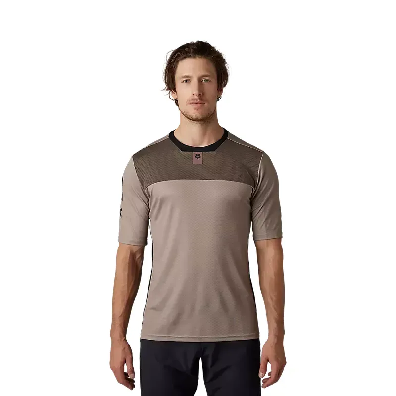 Fox Defend Short Sleeve Jersey in Mocha-1