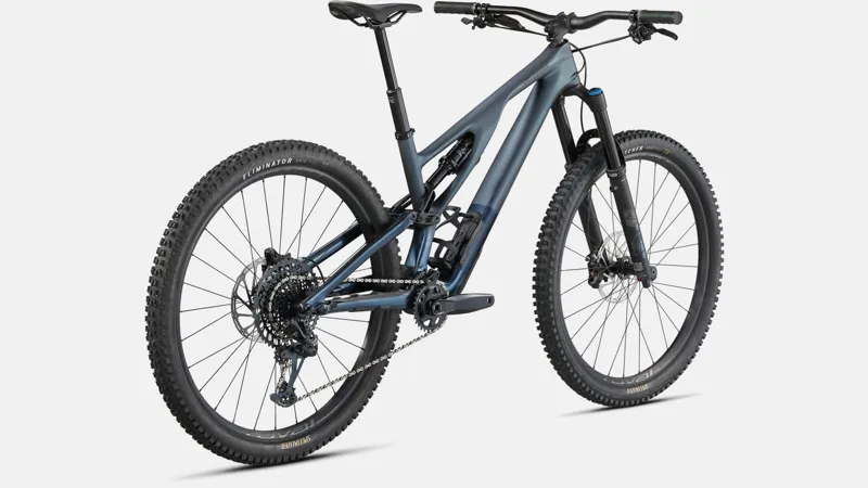 Specialized Stumpjumper EVO Expert Mountain Bike in Black-1