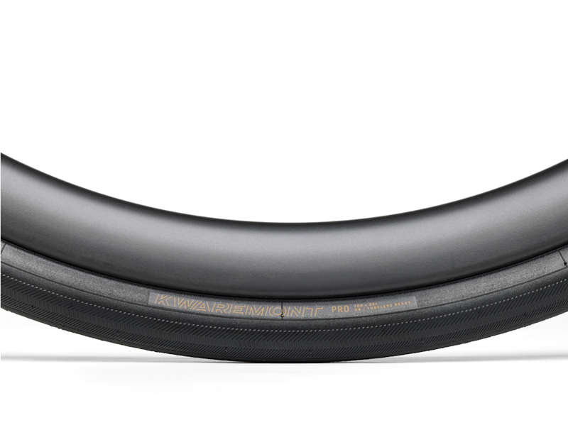 Bontrager Kwaremont Pro TLR 700x32c Road Tire in Black-2