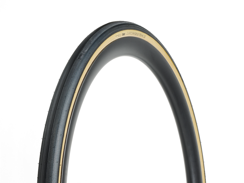 Bontrager Kwaremont RSL 700x35c TLR Cotton Road Tire in Black/Tan