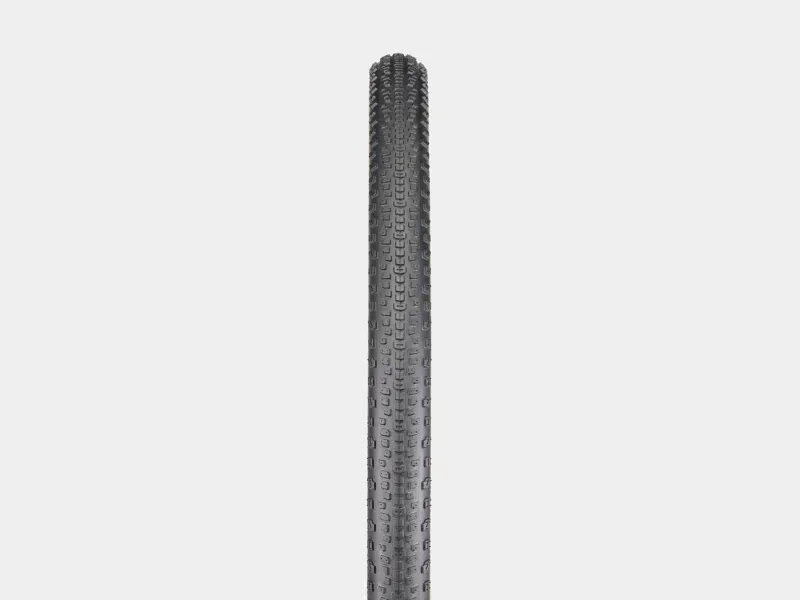 Bontrager Betasso RSL 700x45c TLR Gravel Tyre in Black/Tan-1
