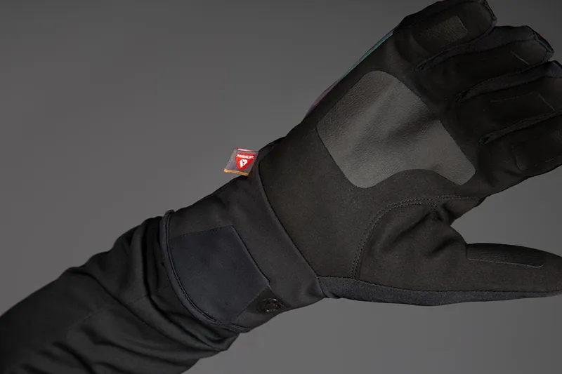 Endura Pro SL Primaloft Waterproof Glove in Black-2