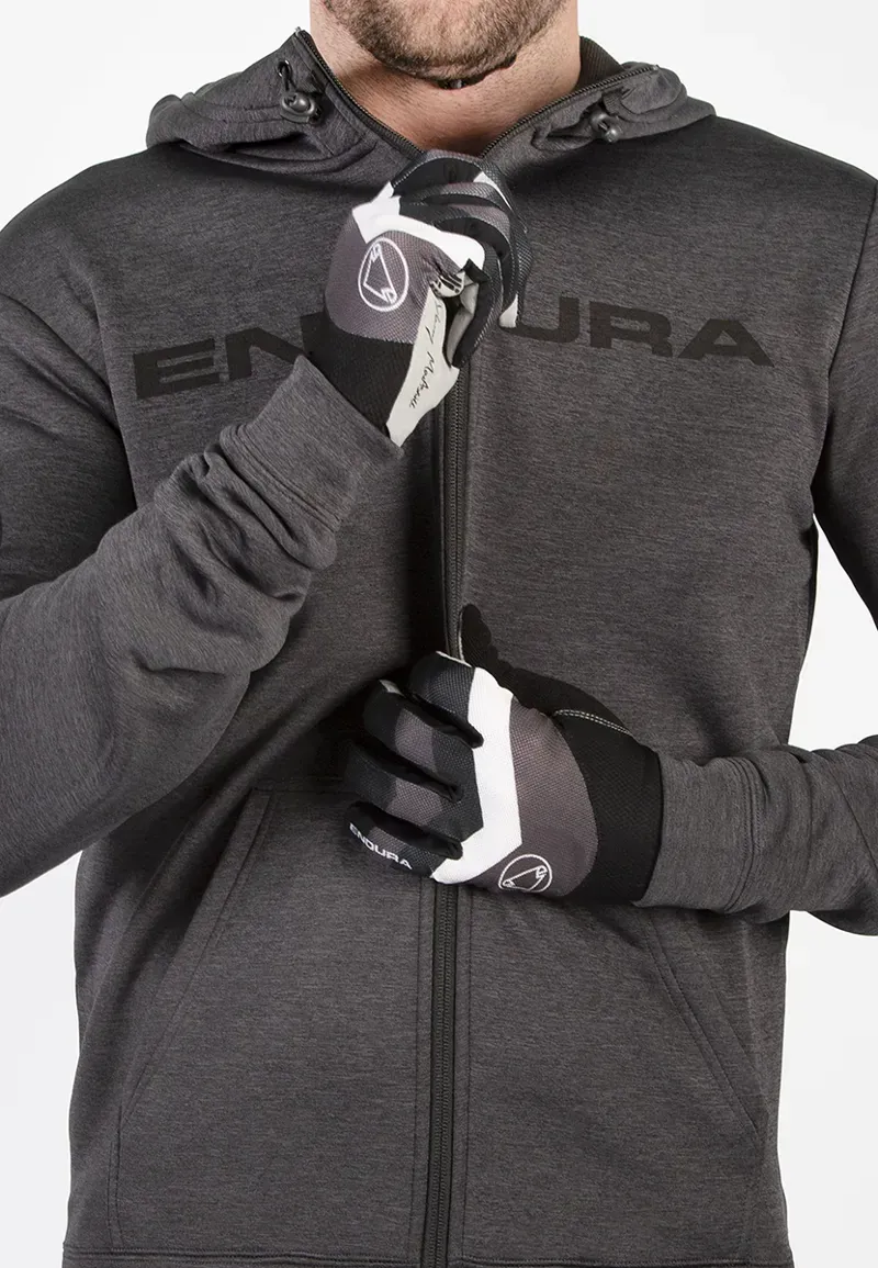 Endura Hummvee Hoodie in Black-4