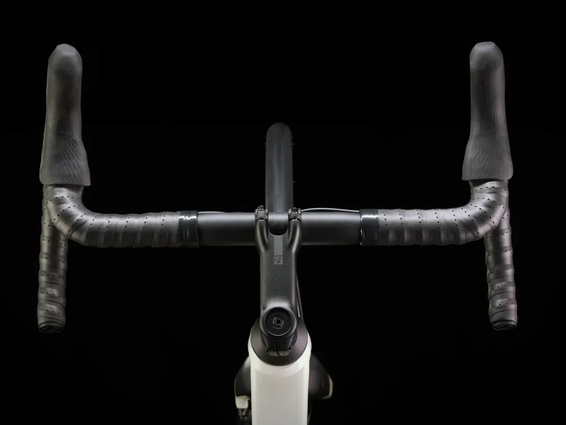 Trek Domane AL 4 Road Bike in Era White-4