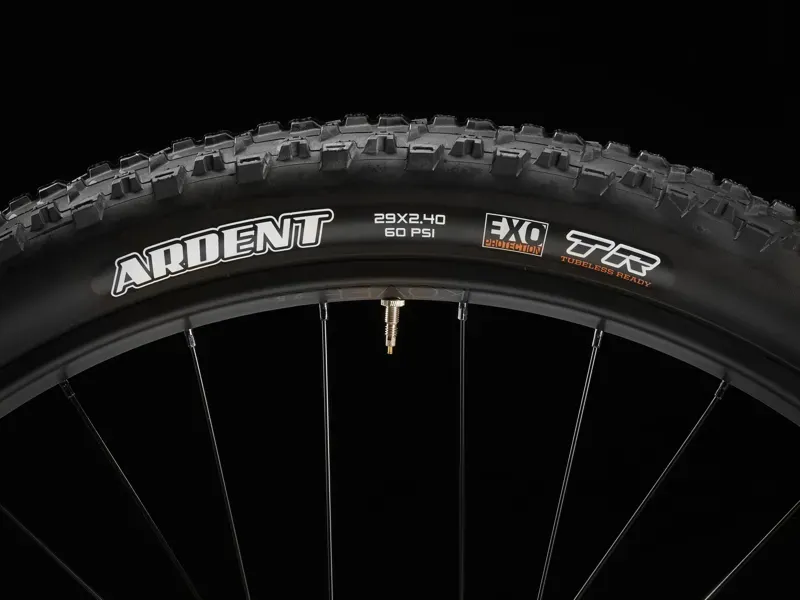 Trek Marlin 7 XC Mountain Bike in Pennyflake-1