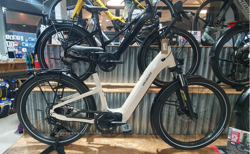 2022 COMO 4.0 NB SND/BLKREFL L