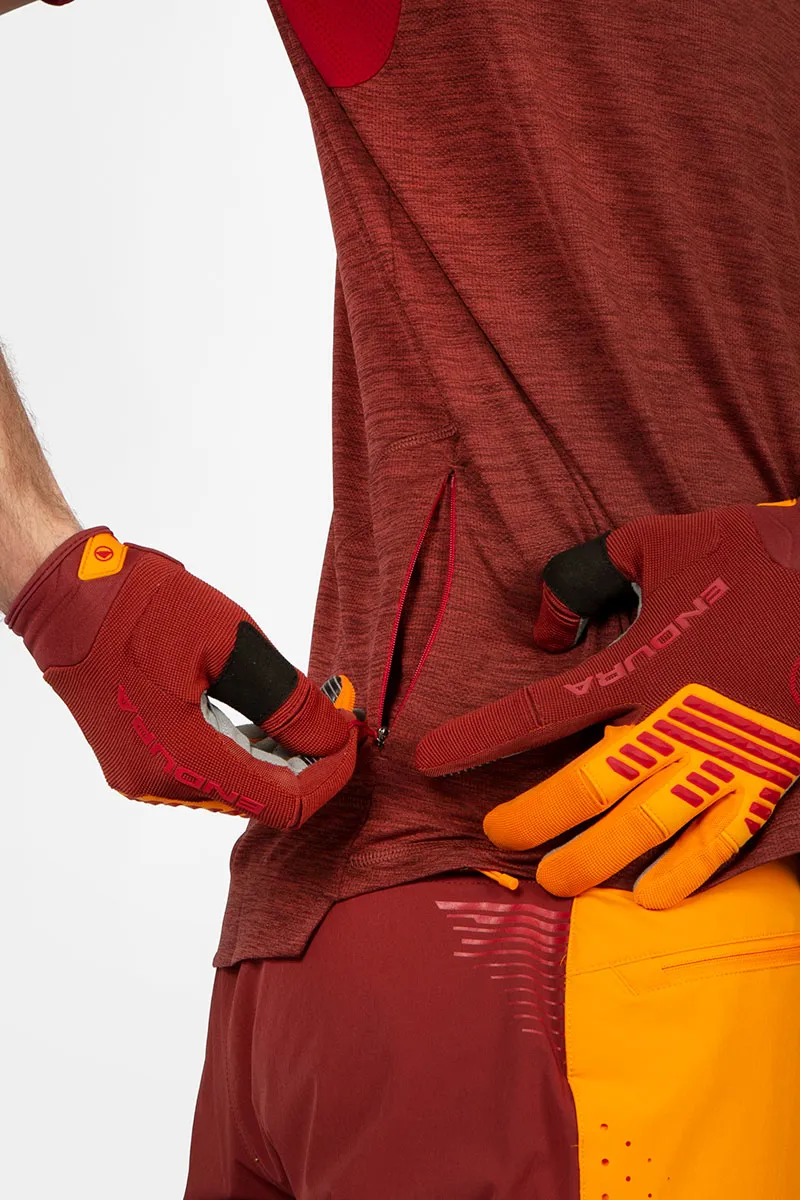 Endura SingleTrack Short Sleeve Jersey in Grey-3