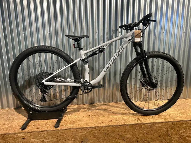 Part Ex Specialized Chisel Dove Grey/ Ashen Grey Medium