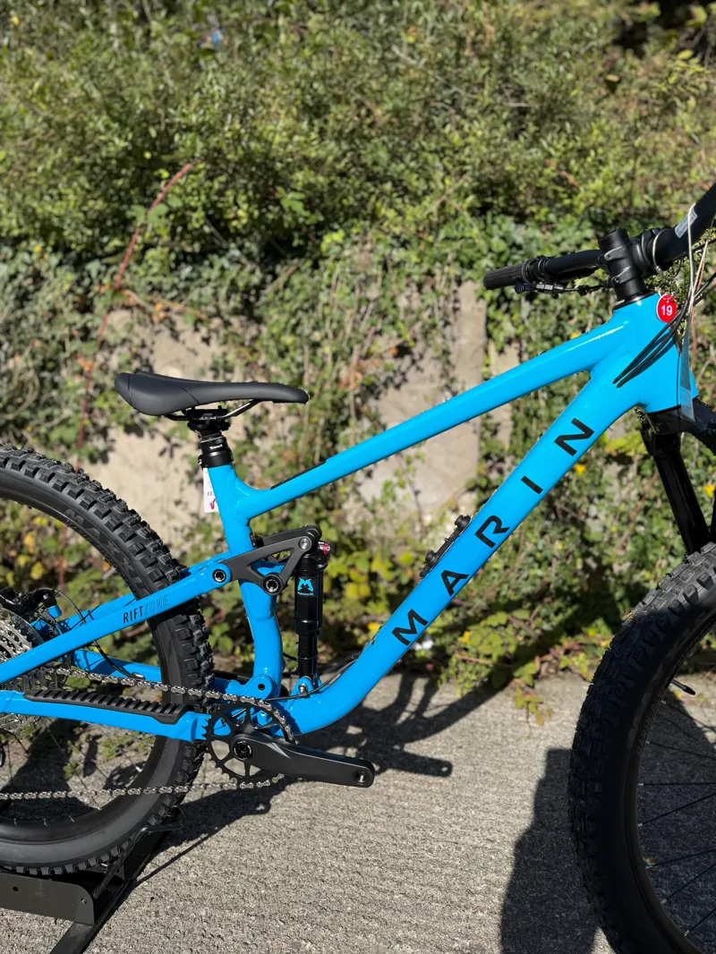 Shop Soiled Marin Rift Zone 2 Blue M - 27.5-1