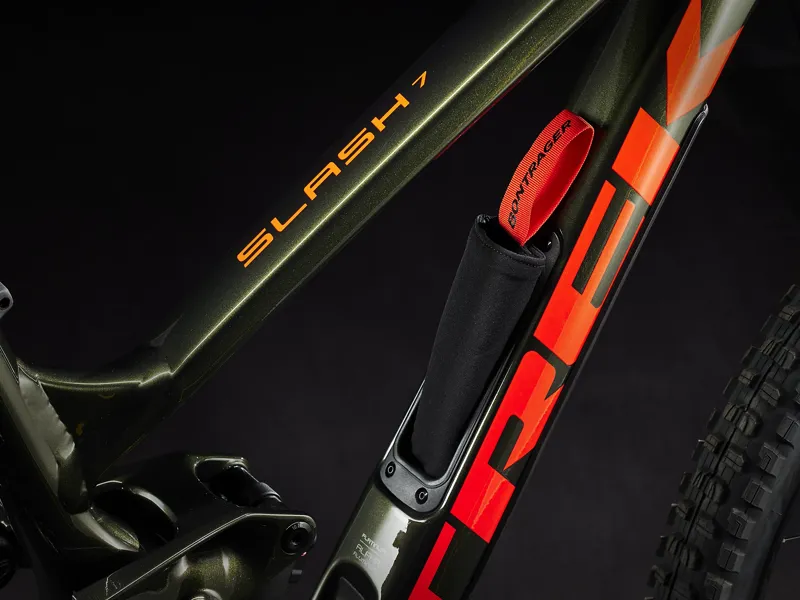 Trek Slash 7 Deore/XT Mountain Bike in Black Olive-4