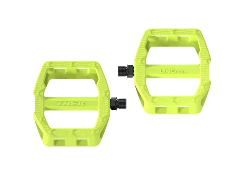 Trek Line Comp Flat Pedal Set 9/16 inch in Matte Volt-1